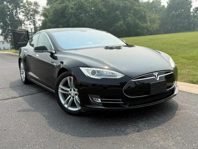 tesla model s 2013 5YJSA1CP7DFP16079 image tesla model s 2013 5YJSA1CP7DFP16079 image